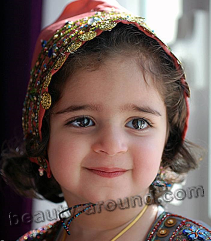 little Omani baby girl photo