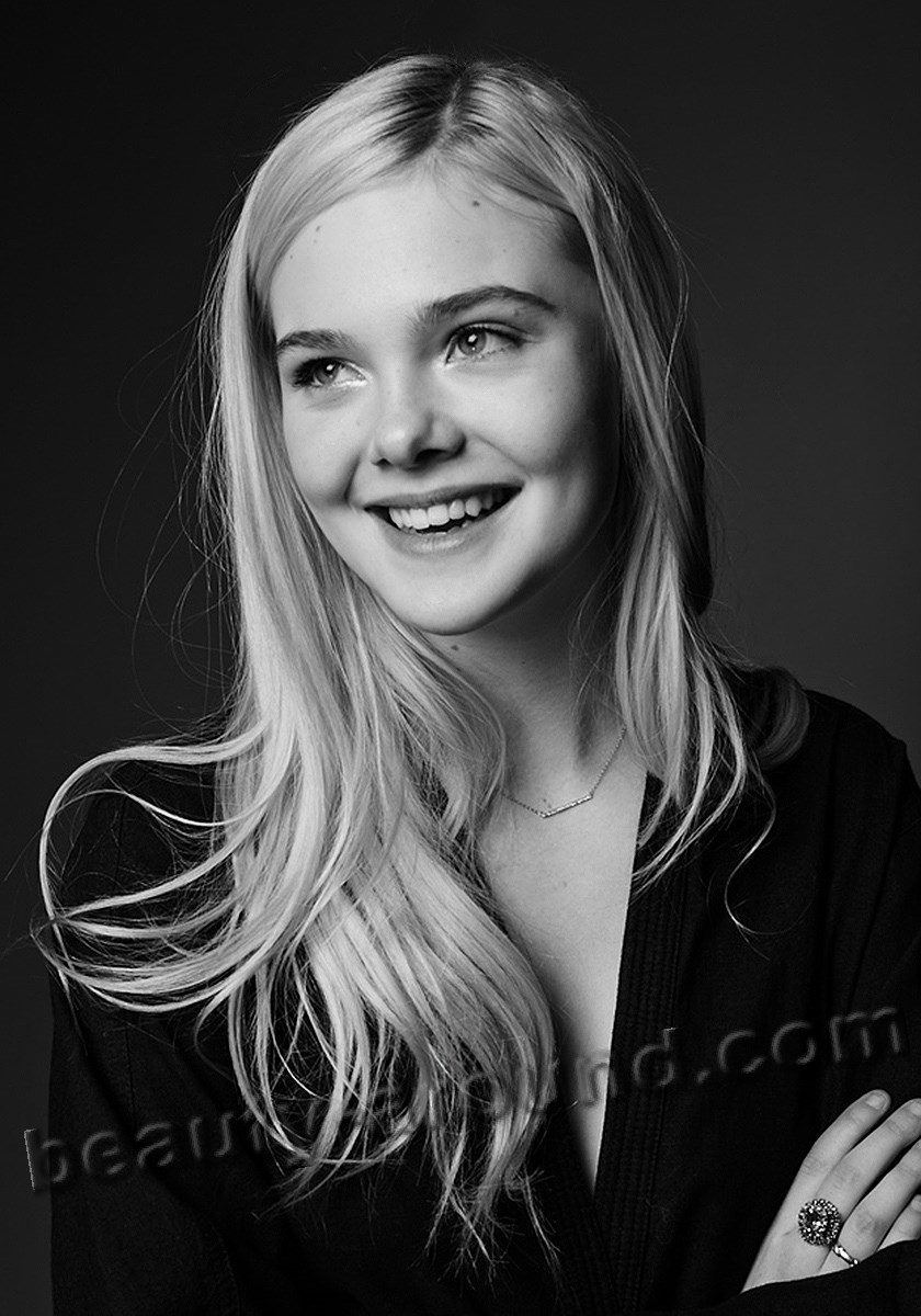 Elle Fanning Hollywood actress and model photo