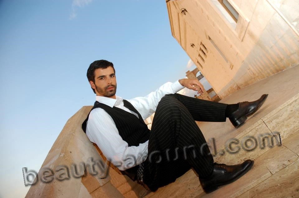 Мехмет Акиф Алакурт турецкий актёр и модель фото