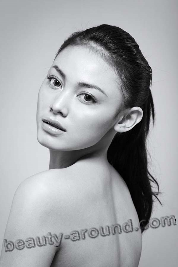 Whulandary Herman miss Indonesia 2013 contestant miss Universe 2013