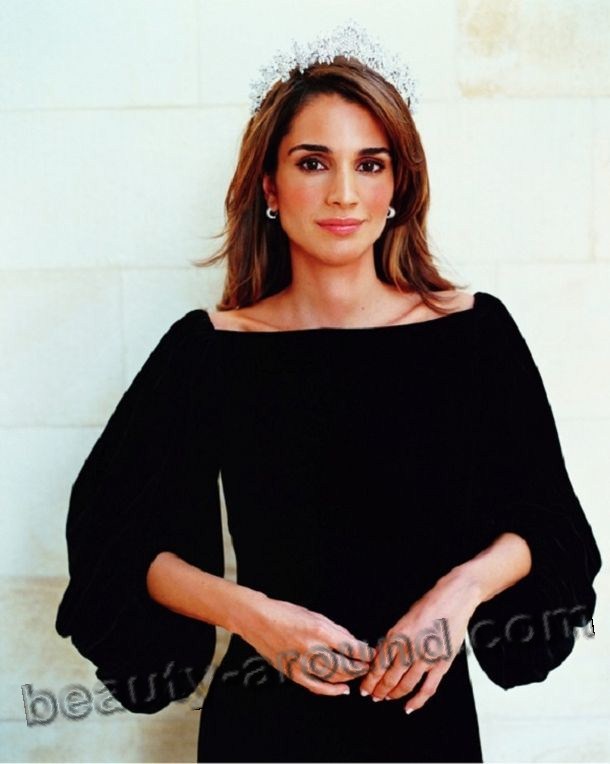 Queen Rania beautiful Palestinian woman photo